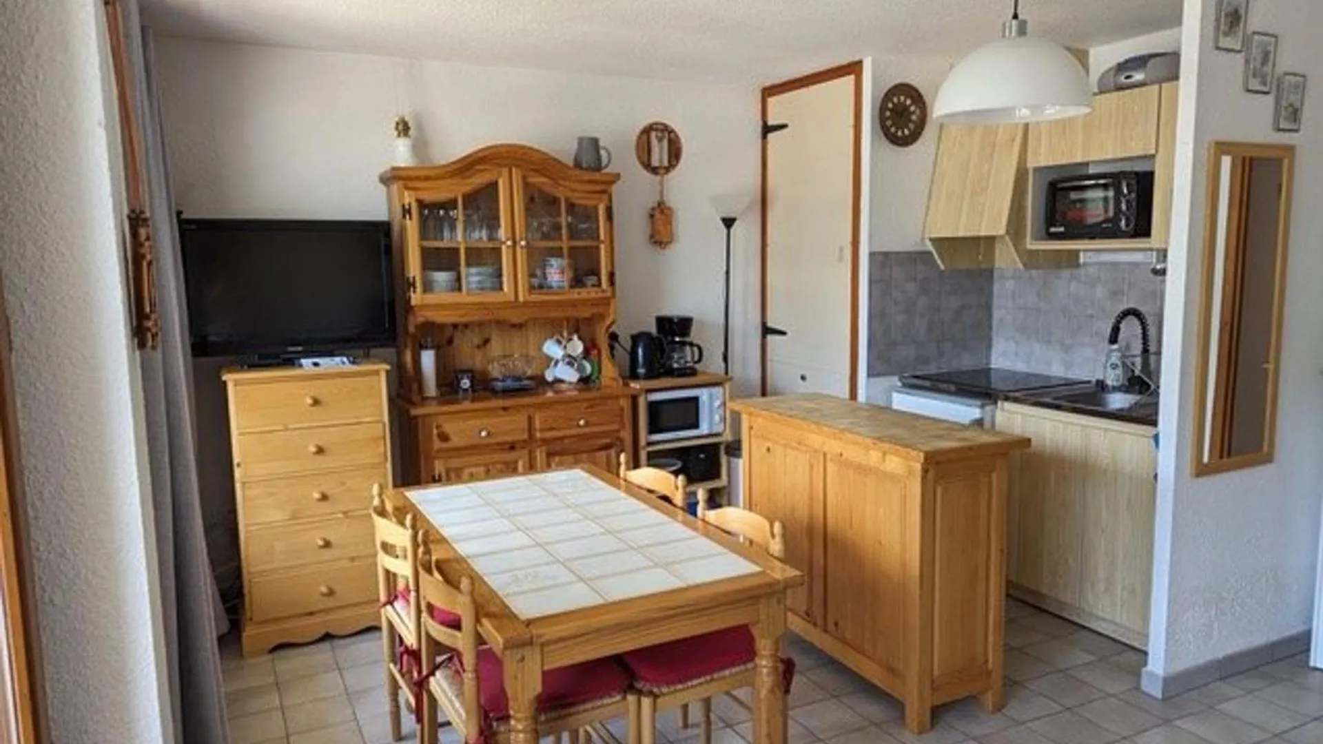 Appartement Au Centre, 40M², Pied Des Pistes, Telecabine, 1 Chambre - Fr-1-573-117 Saint-Jean-dʼAulps 0*,